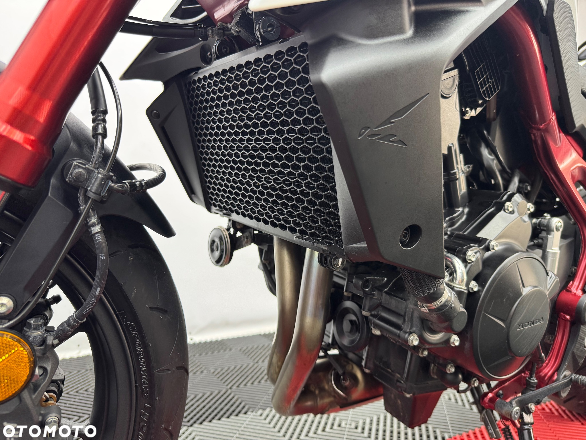 Honda CB - 21