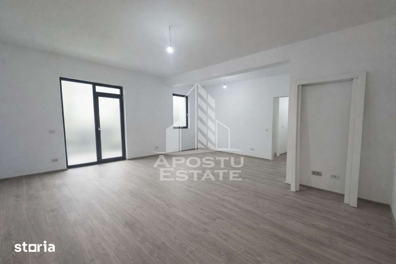Apartament cu 2 camere, semidecomandat, etaj 2, zona Lidl din Giroc — fotografia 2