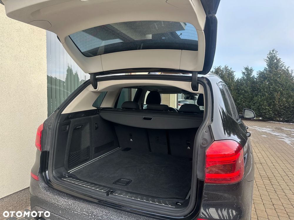 BMW X3 sDrive18d - 23