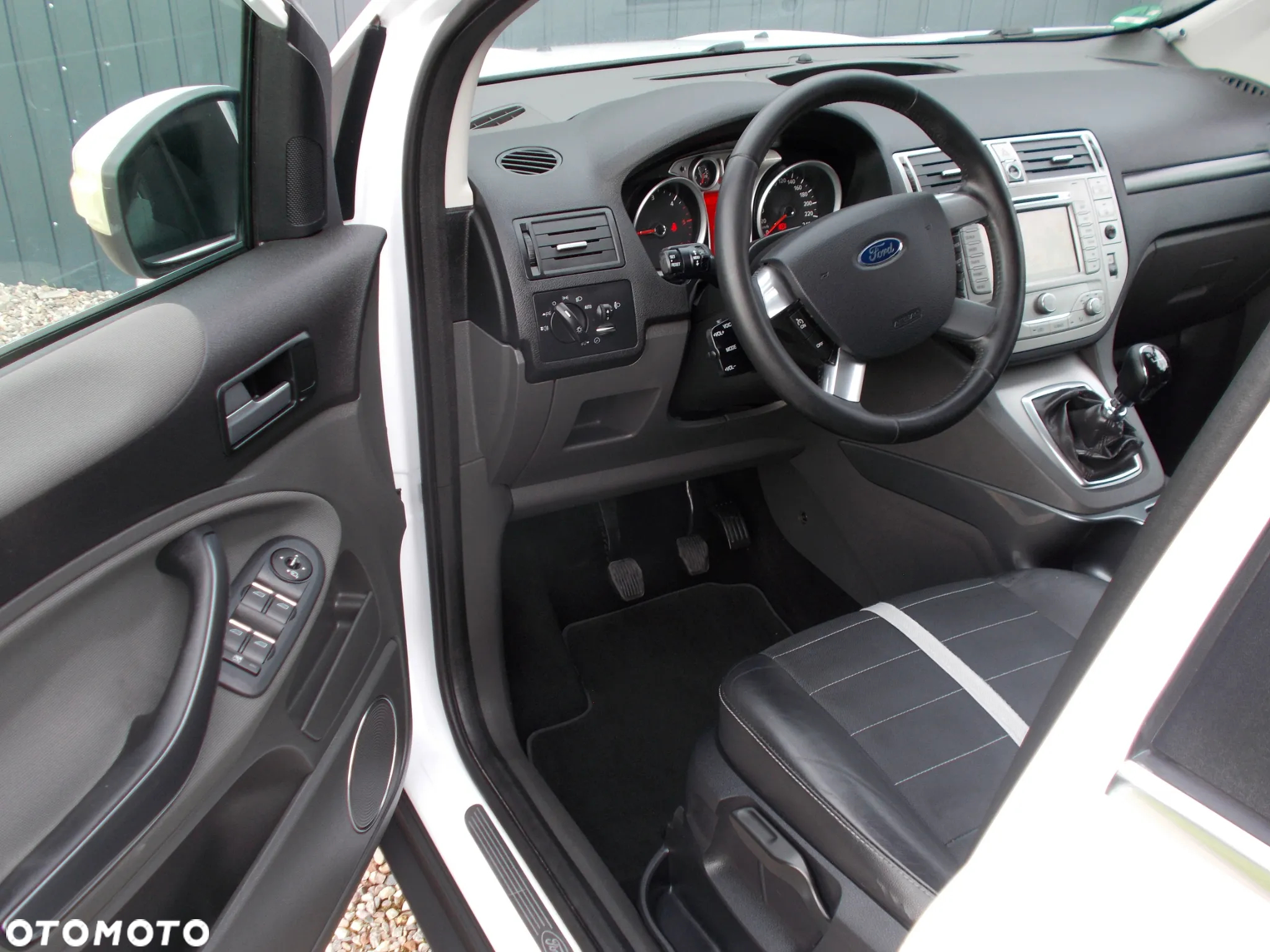 Ford Kuga 2.0 TDCi Titanium - 5