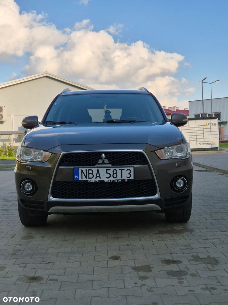 Mitsubishi Outlander - 3