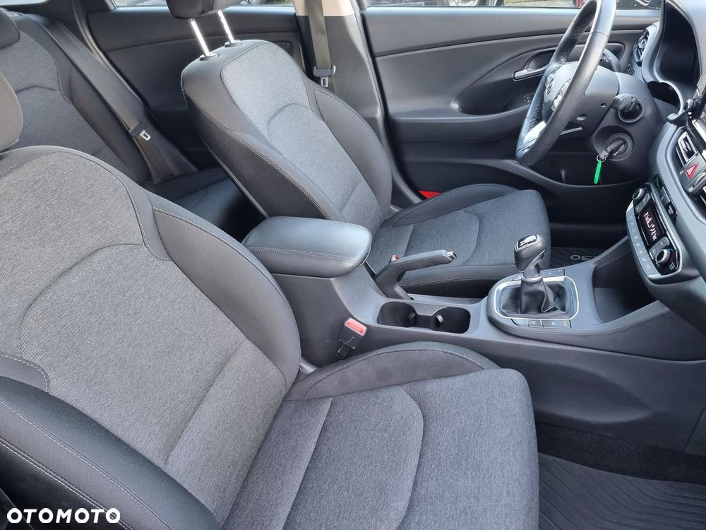 Hyundai i30 1.5 T-GDI 48V Smart - 21
