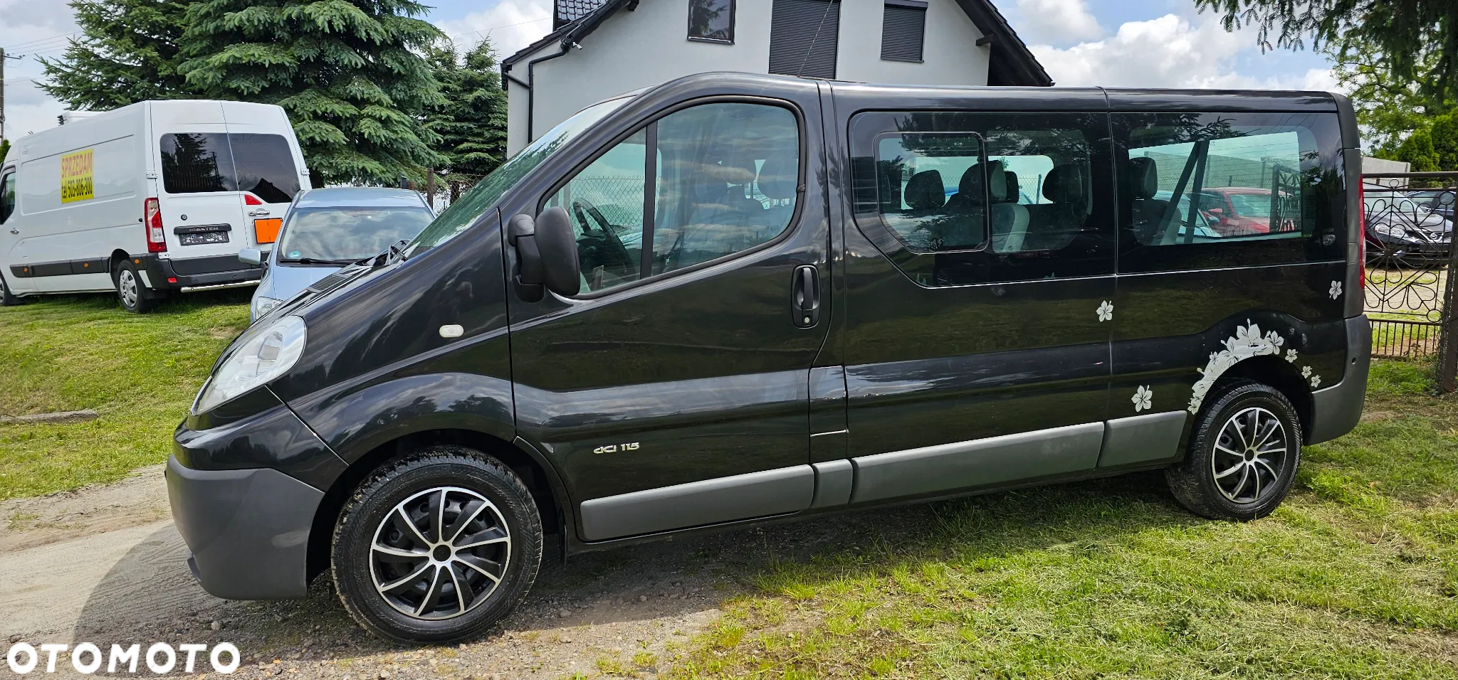 Renault Trafic 2.0 dCi 115 FAP Passenger Black Edition - 5