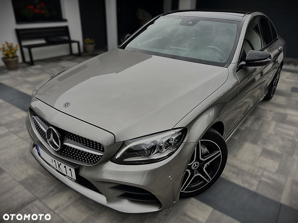 Mercedes-Benz Klasa C 200 4Matic 9G-TRONIC - 11