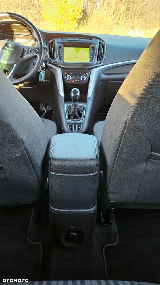 Opel Zafira - 30
