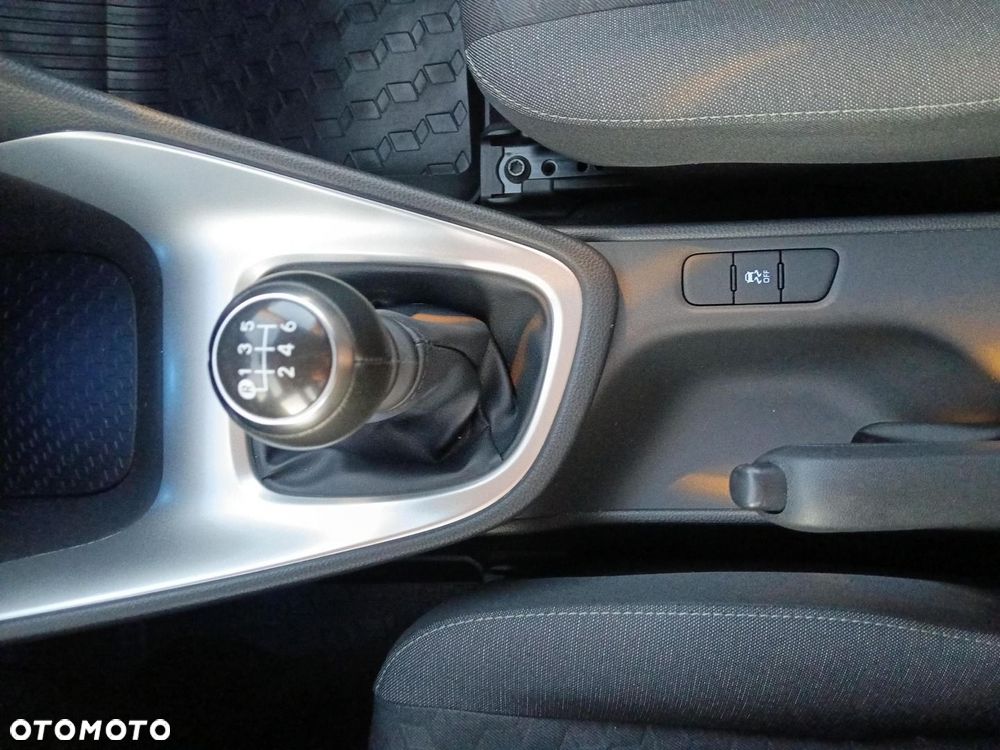 Toyota Yaris - 22