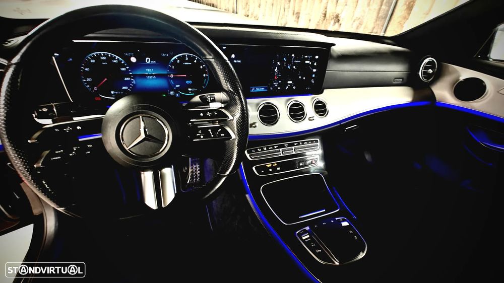 Mercedes-Benz E 300 de 9G-TRONIC AMG Line - 14