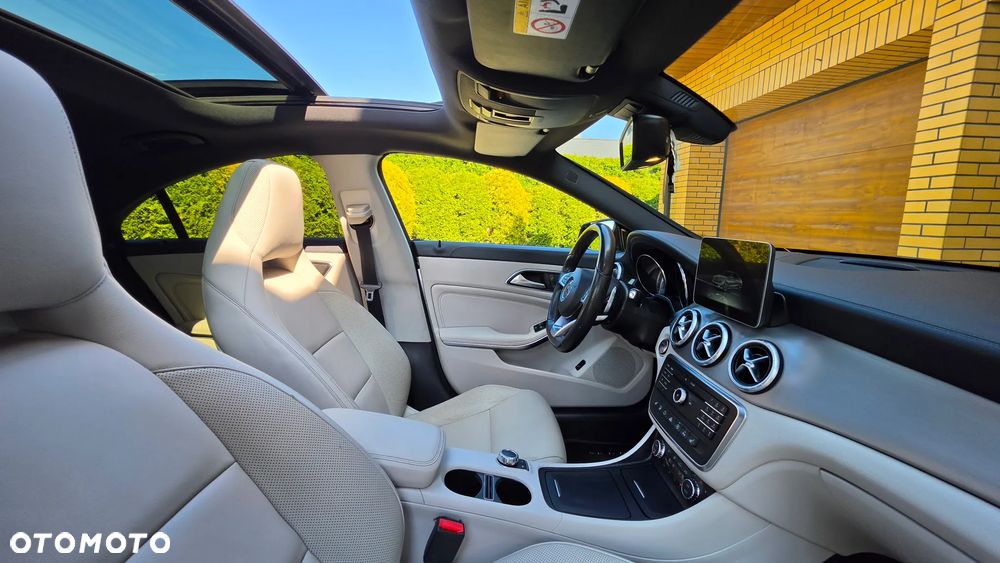 Mercedes-Benz CLA 200 d 7G-DCT AMG Line - 6
