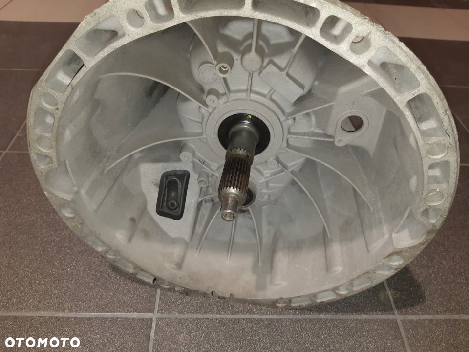 SKRZYNIA BIEGÓW SPRINTER 318 418 518 3.0 180KM V6 711660 - 3