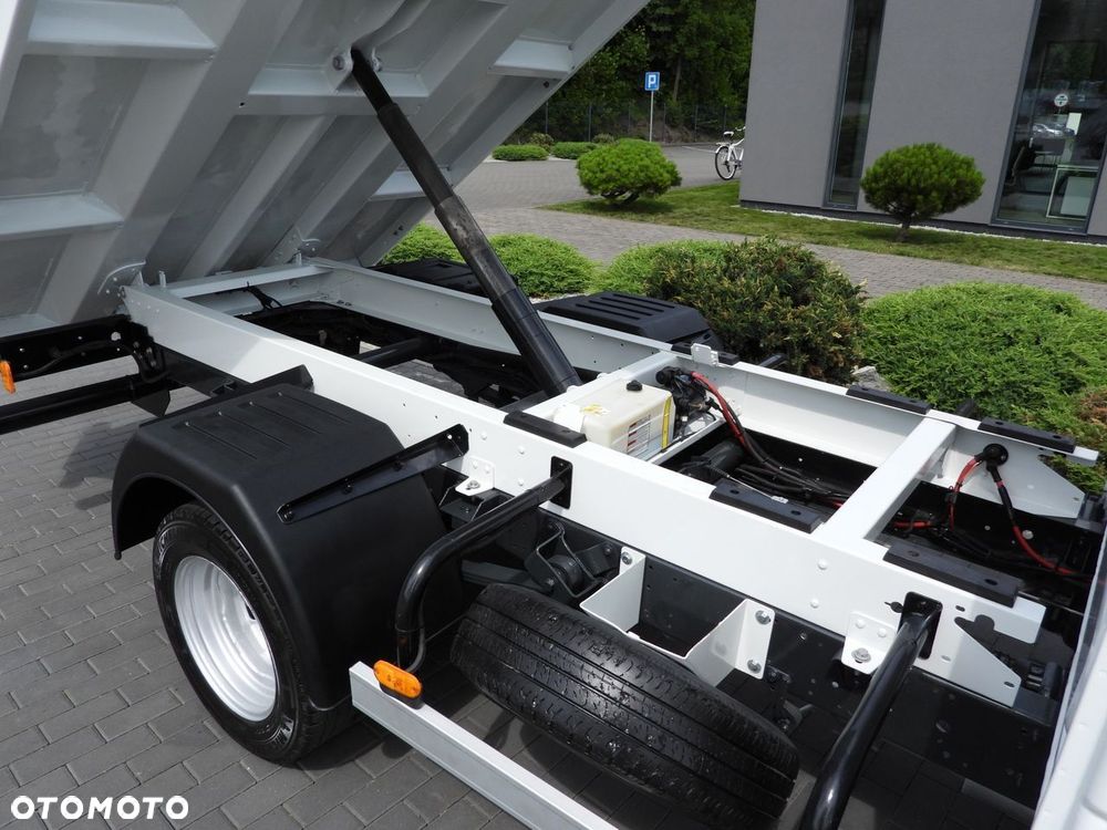 Iveco DAILY 35C16 WYWROTKA PODWÓJNA KABINA DOKA 6 MIEJSC TEMPOMAT BLIŹNIACZE KOŁA KLIMATYZACJA  160KM - 22