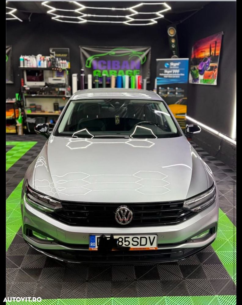 Volkswagen Passat 2.0 TDI DSG Highline - 1