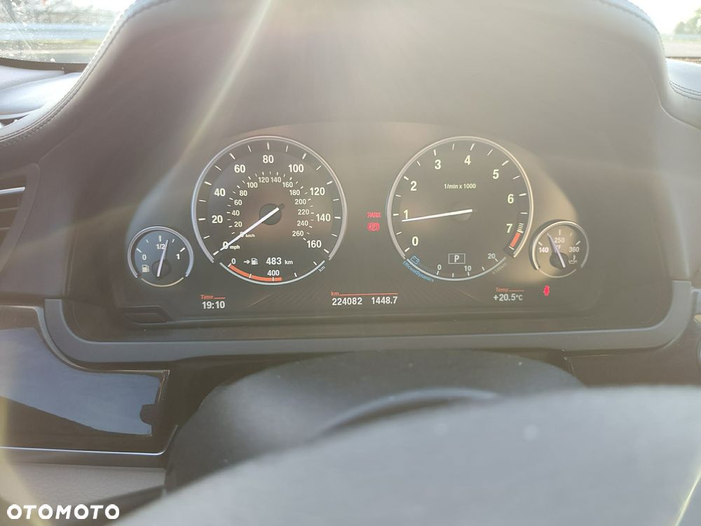 BMW Seria 7 740Li - 10