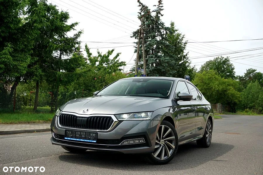 Skoda Octavia 1.5 TSI e-TEC DSG Selection Plus - 4