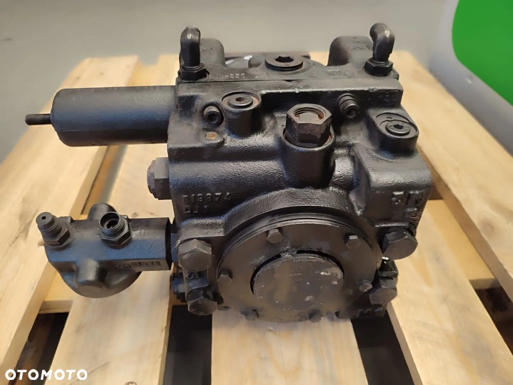 Hydromotor 90R075FMSNN8D MERLO P28.8 PLUS - 8