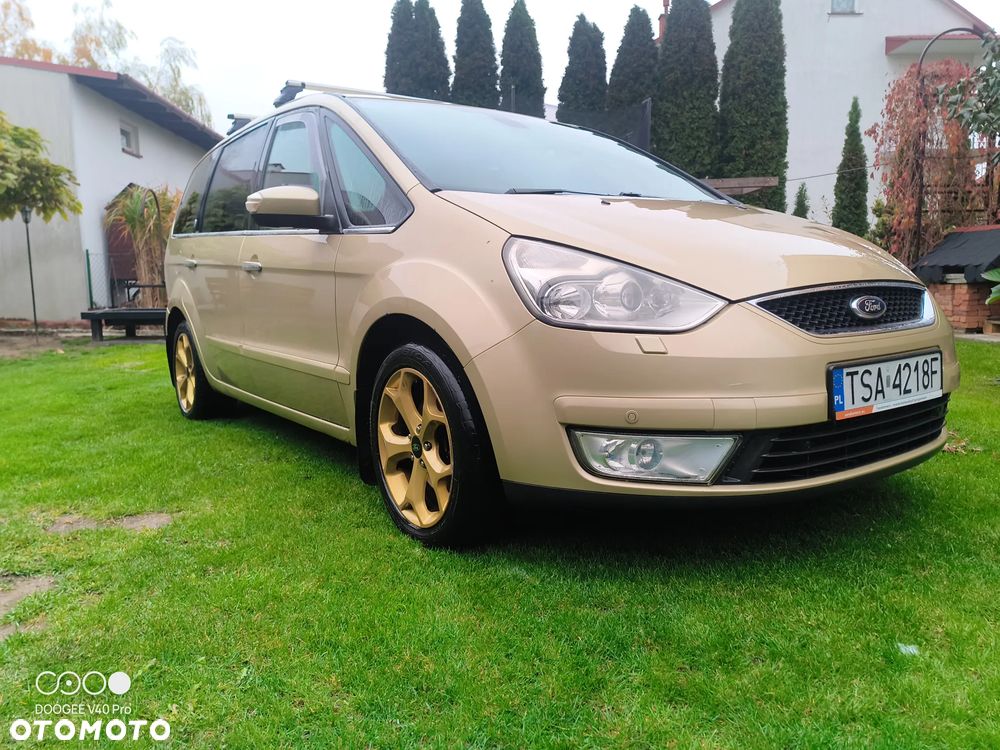 Ford Galaxy - 24