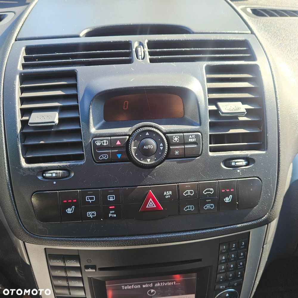 Mercedes-Benz Vito - 36