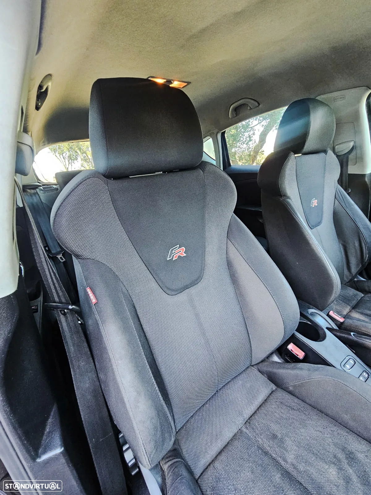 SEAT Leon 2.0 TDI DPF FR - 13