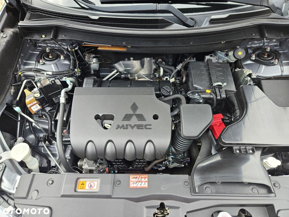 Mitsubishi Outlander 2.0 2WD Diamant - 37