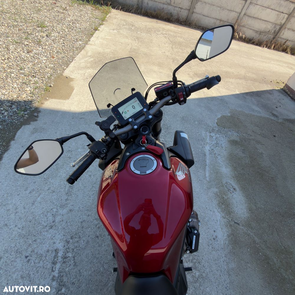 Honda CB 650R - 20