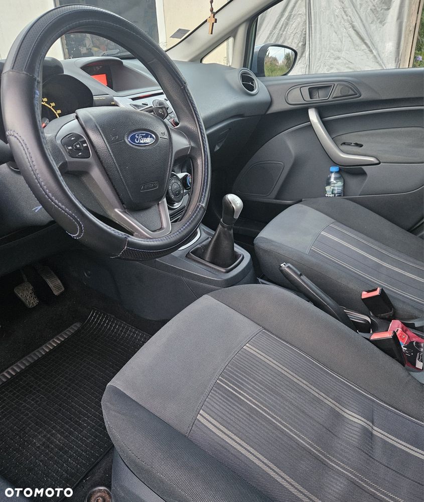 Ford Fiesta - 7