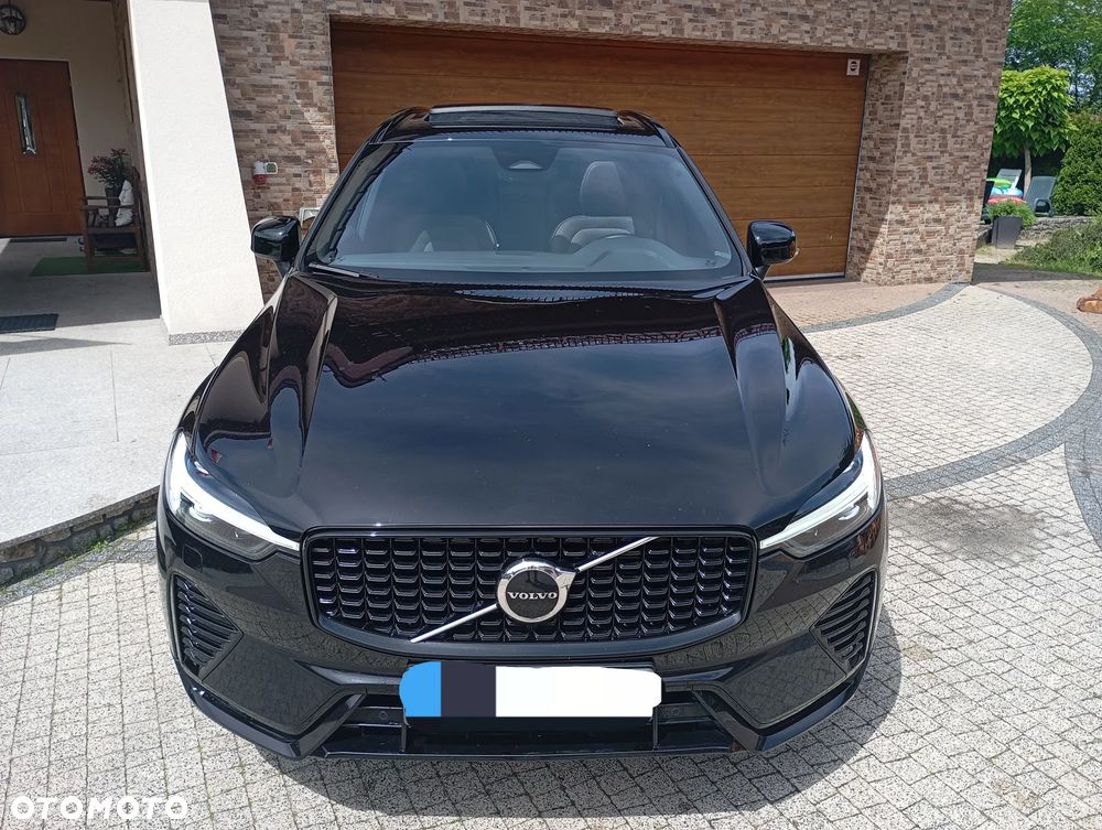 Volvo XC 60 B4 D AWD Ultimate Dark - 4