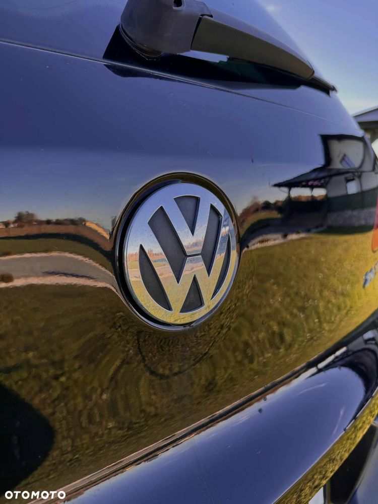 Volkswagen Tiguan - 17