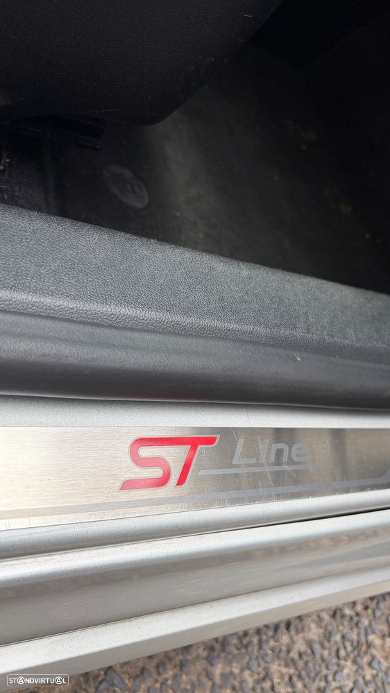 Ford Focus SW - 36