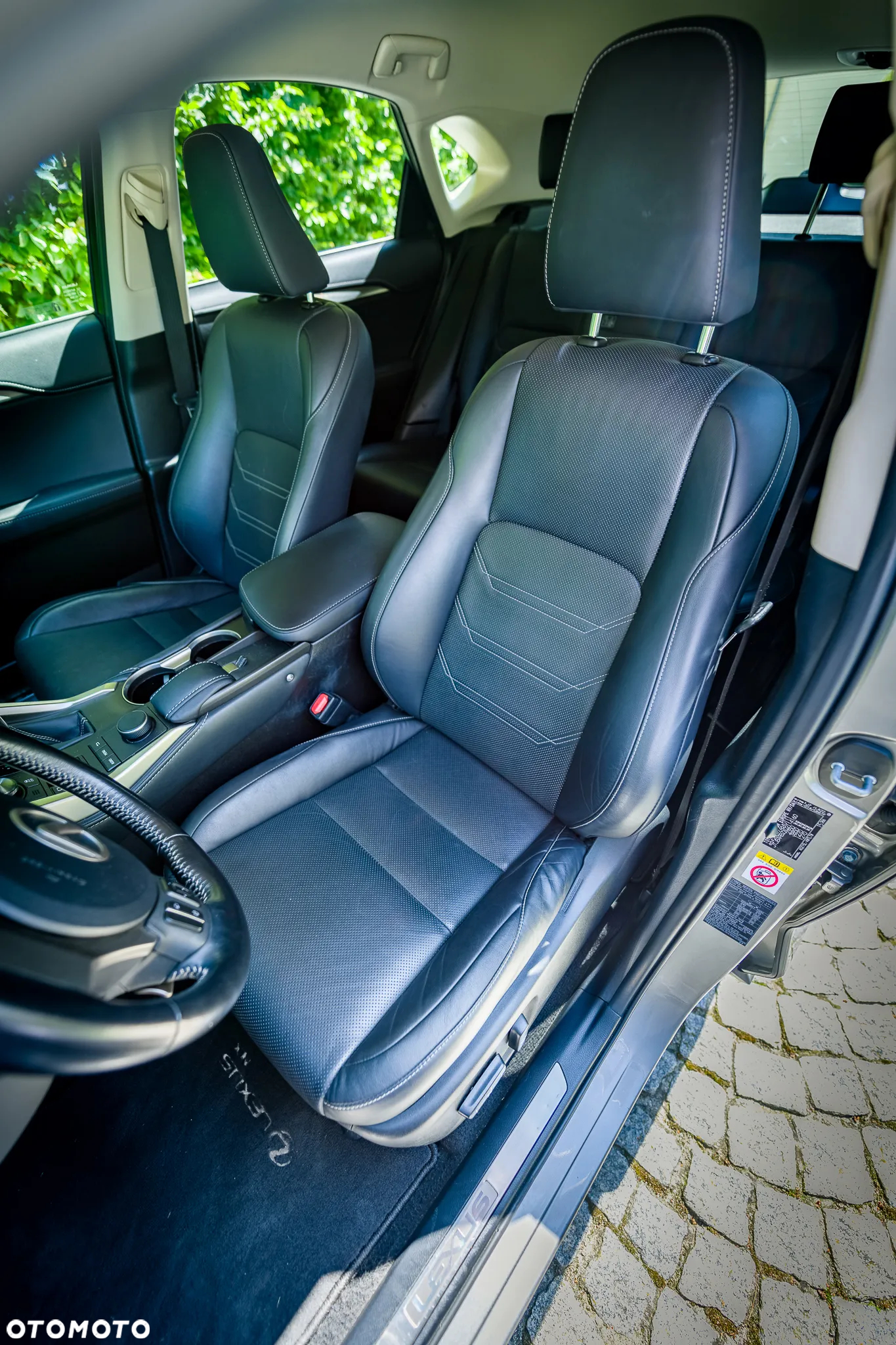 Lexus NX 200t Comfort AWD - 32