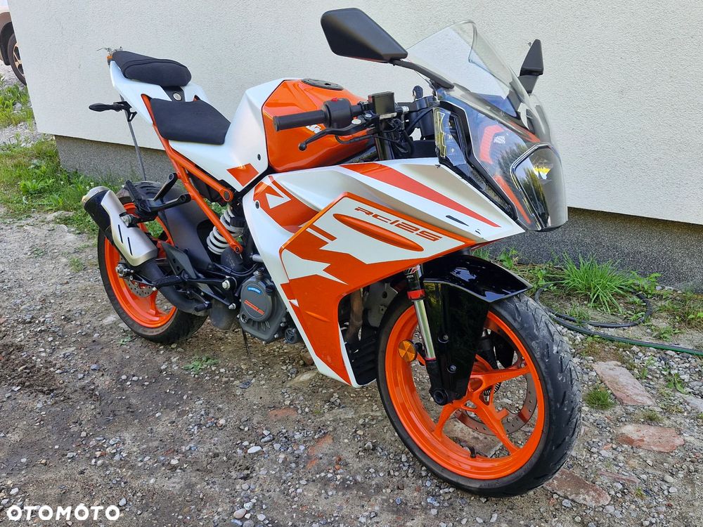 KTM RC 125 - 7