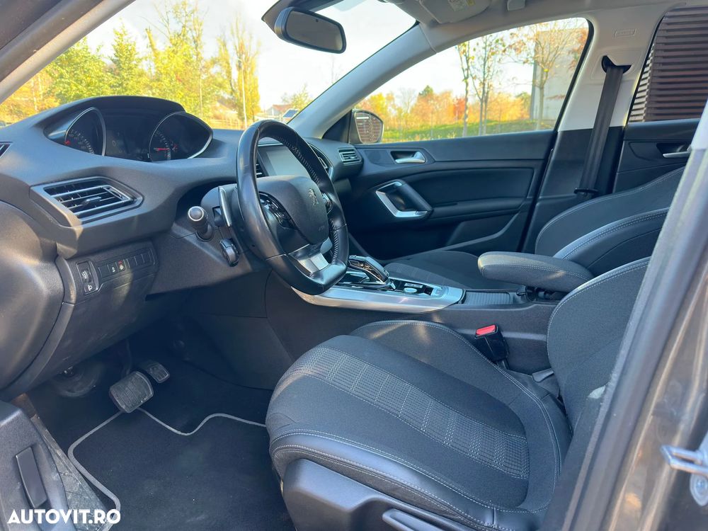 Peugeot 308 PureTech 130 GPF EAT8 Stop & Start Allure - 4