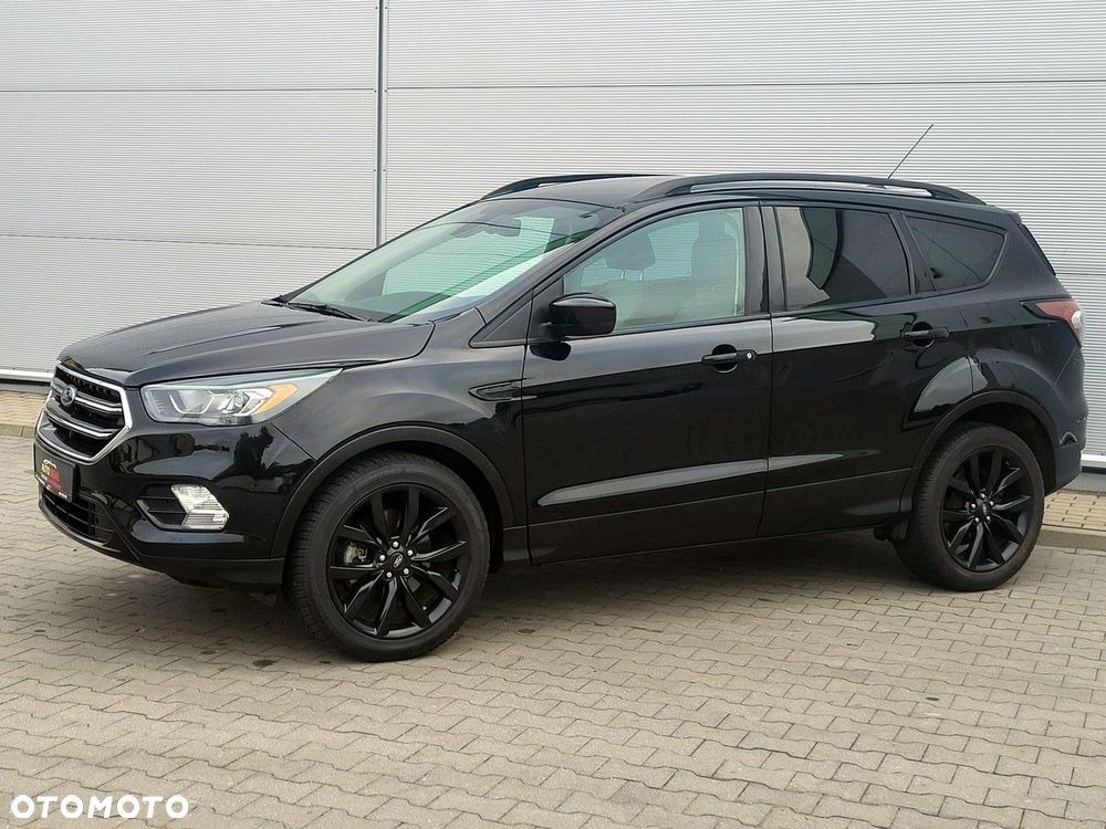 Ford Kuga - 10