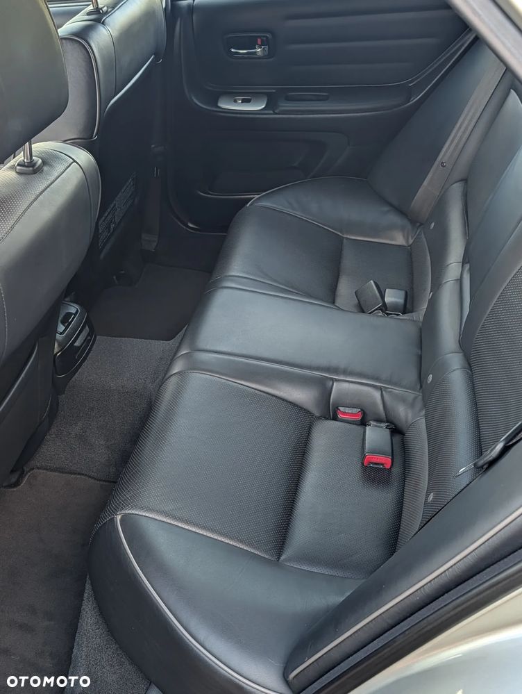 Lexus IS 200 SportCross - 10