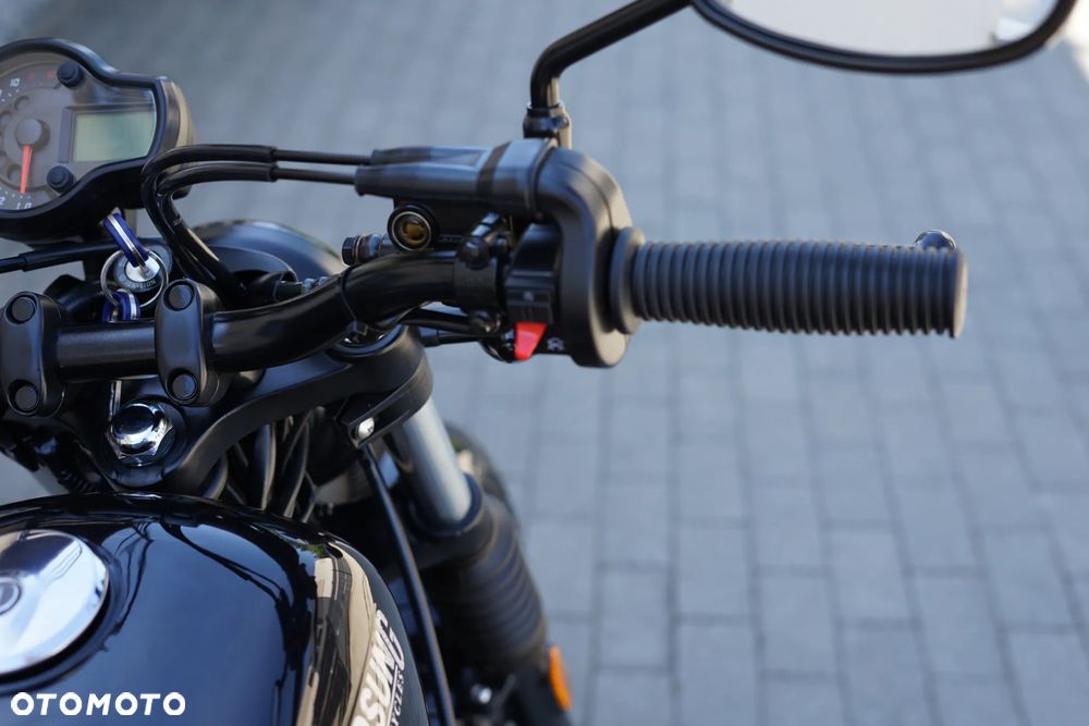 Hyosung GV - 17
