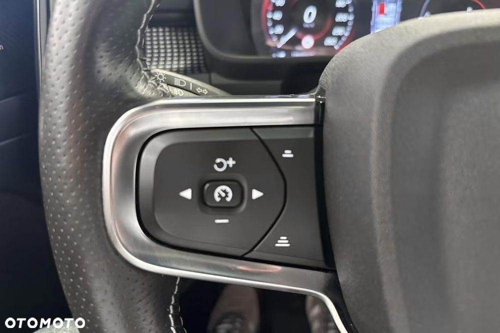 Volvo XC 40 T5 Recharge DKG RDesign - 32