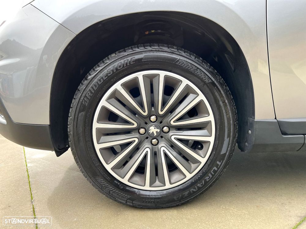 Peugeot 2008 1.5 BlueHDi Style - 10