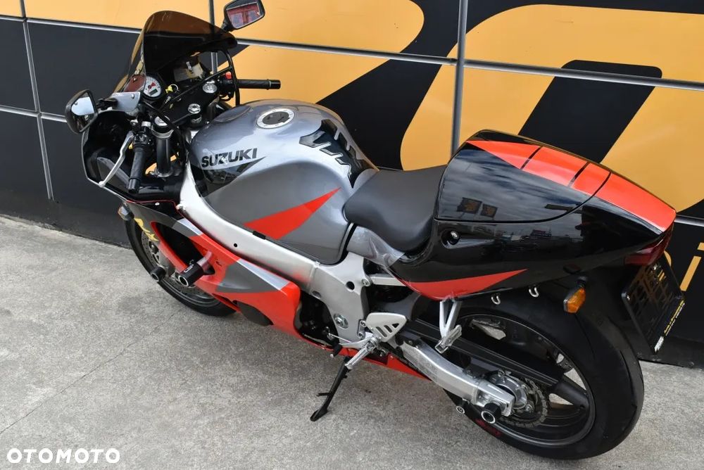 Suzuki GSX-R - 9