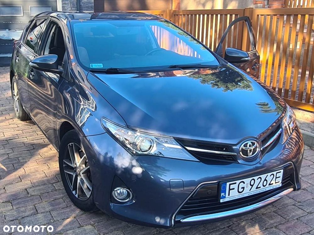 Toyota Auris 1.6 Premium - 1