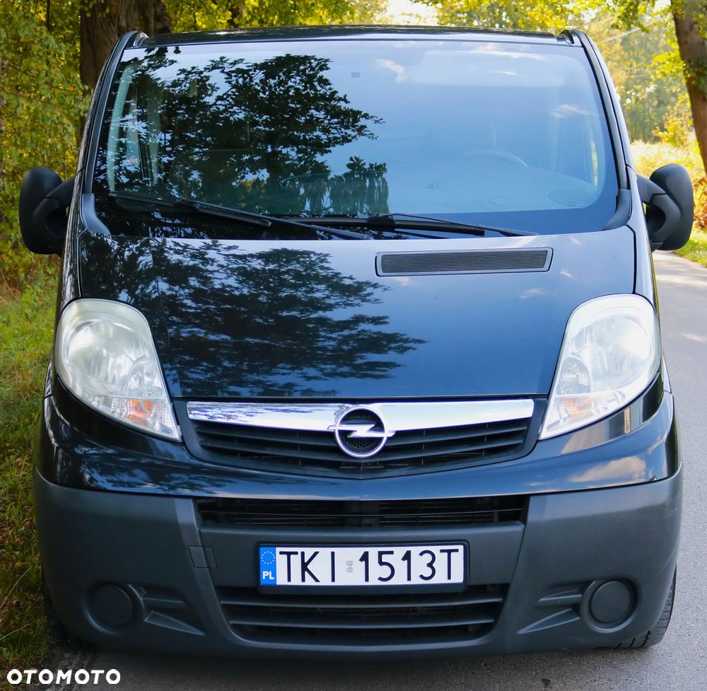 Opel Vivaro - 1