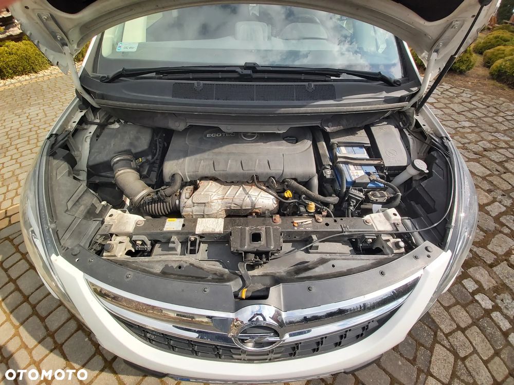 Opel Zafira Tourer 2.0 CDTI Automatik Edition - 17