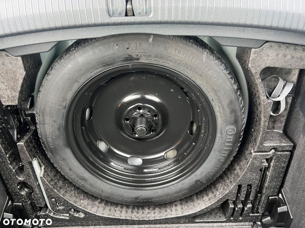 Volkswagen Tiguan - 27