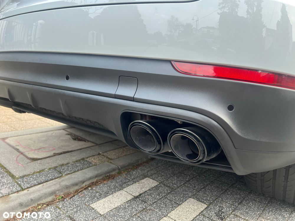 Porsche Cayenne Platinum Edition - 14