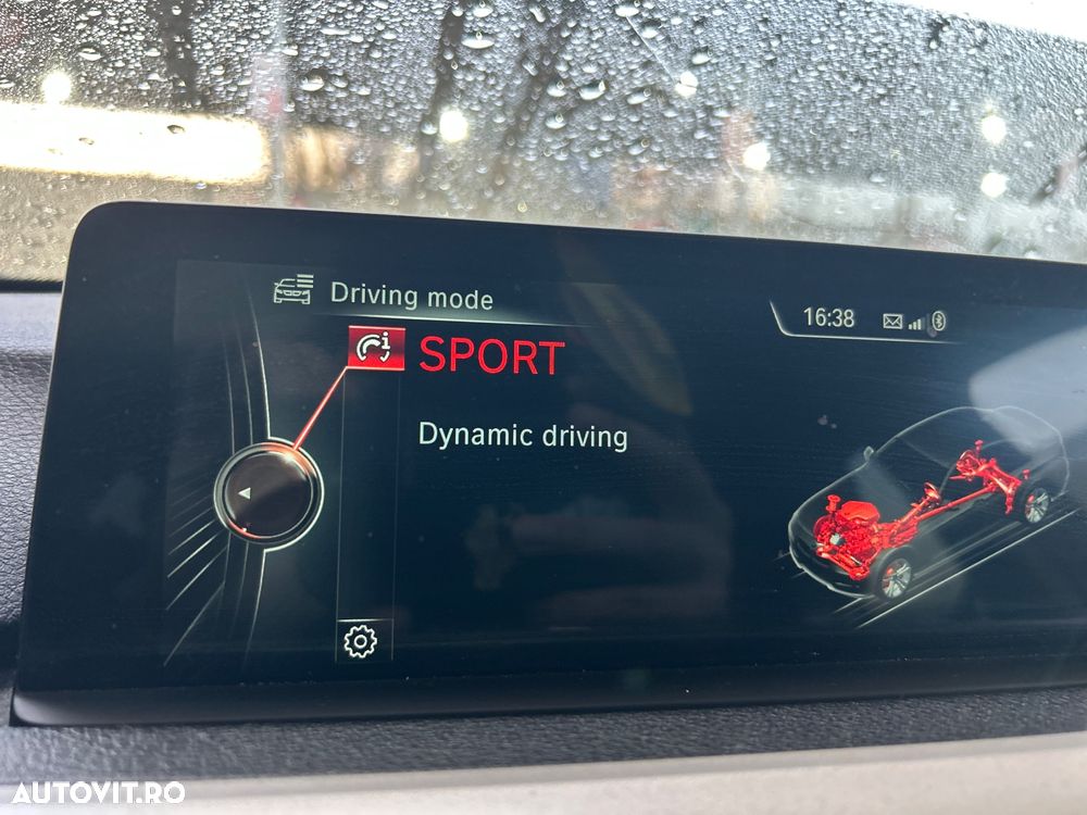 BMW Seria 3 320d Touring Aut. Sport Line - 18