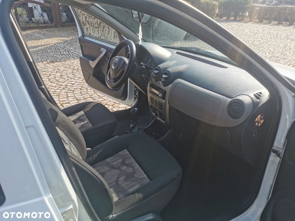 Dacia Sandero 1.4 MPI Ambiance - 8