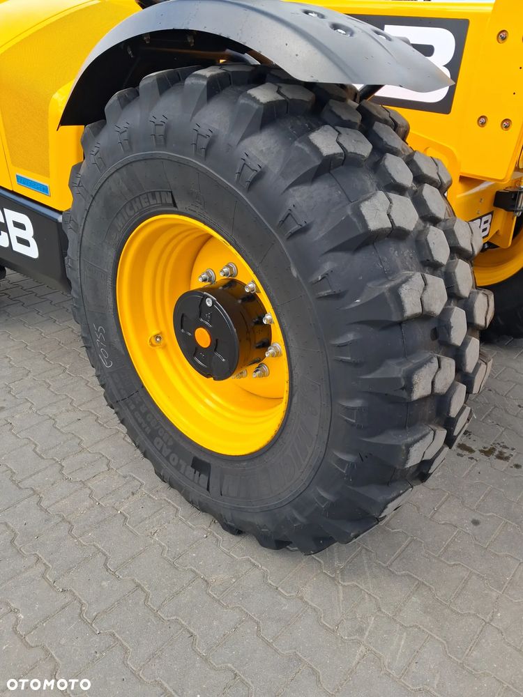 JCB 560-80 AGRI XTRA DUALTECH VT - 7