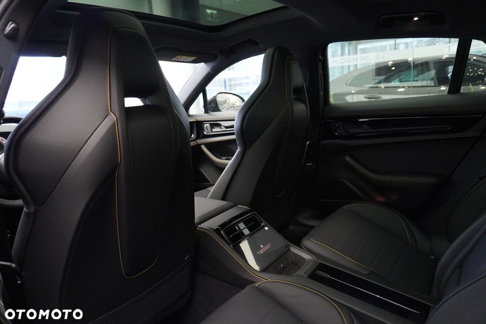 Porsche Panamera - 31