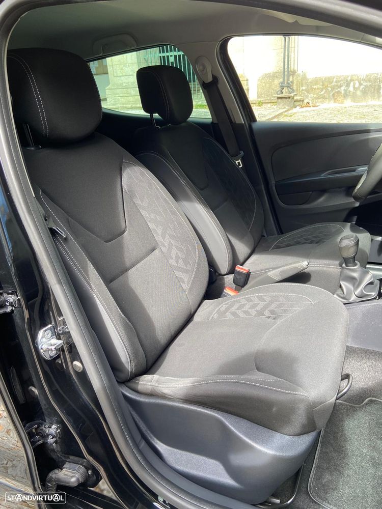 Renault Clio 0.9 TCe Limited - 12