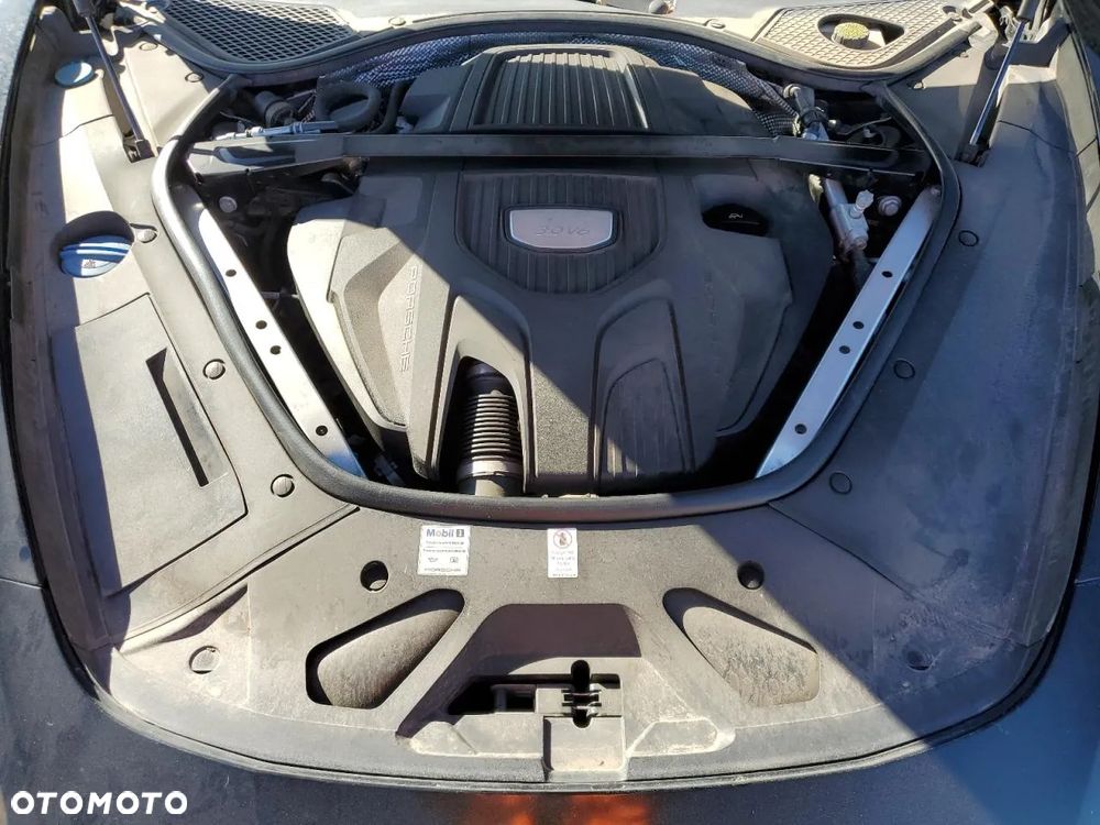 Porsche Panamera - 11