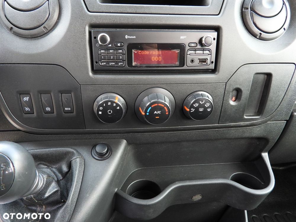 Renault MASTER FURGON BRYGADÓWKA 7 MIEJSC TEMPOMAT BLIŹNIACZE KOŁA KLIMATYZACJA  145KM - 31