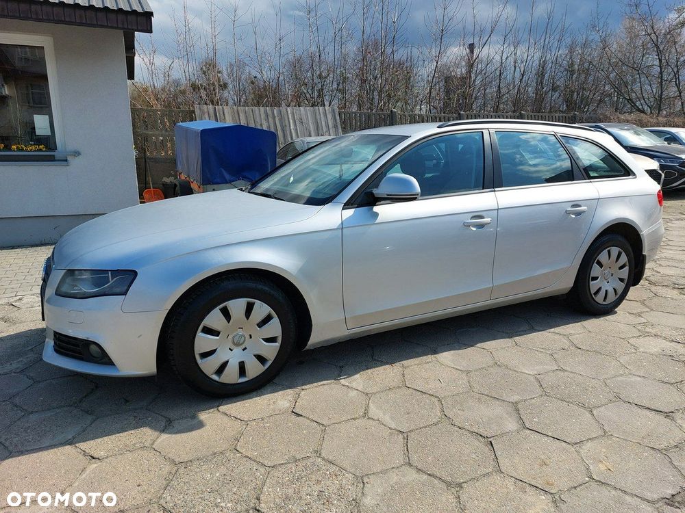 Audi A4 Avant - 4