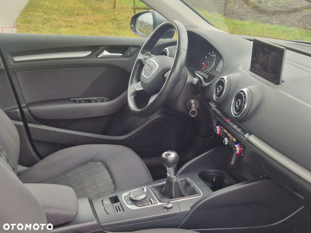 Audi A3 Sportback - 11